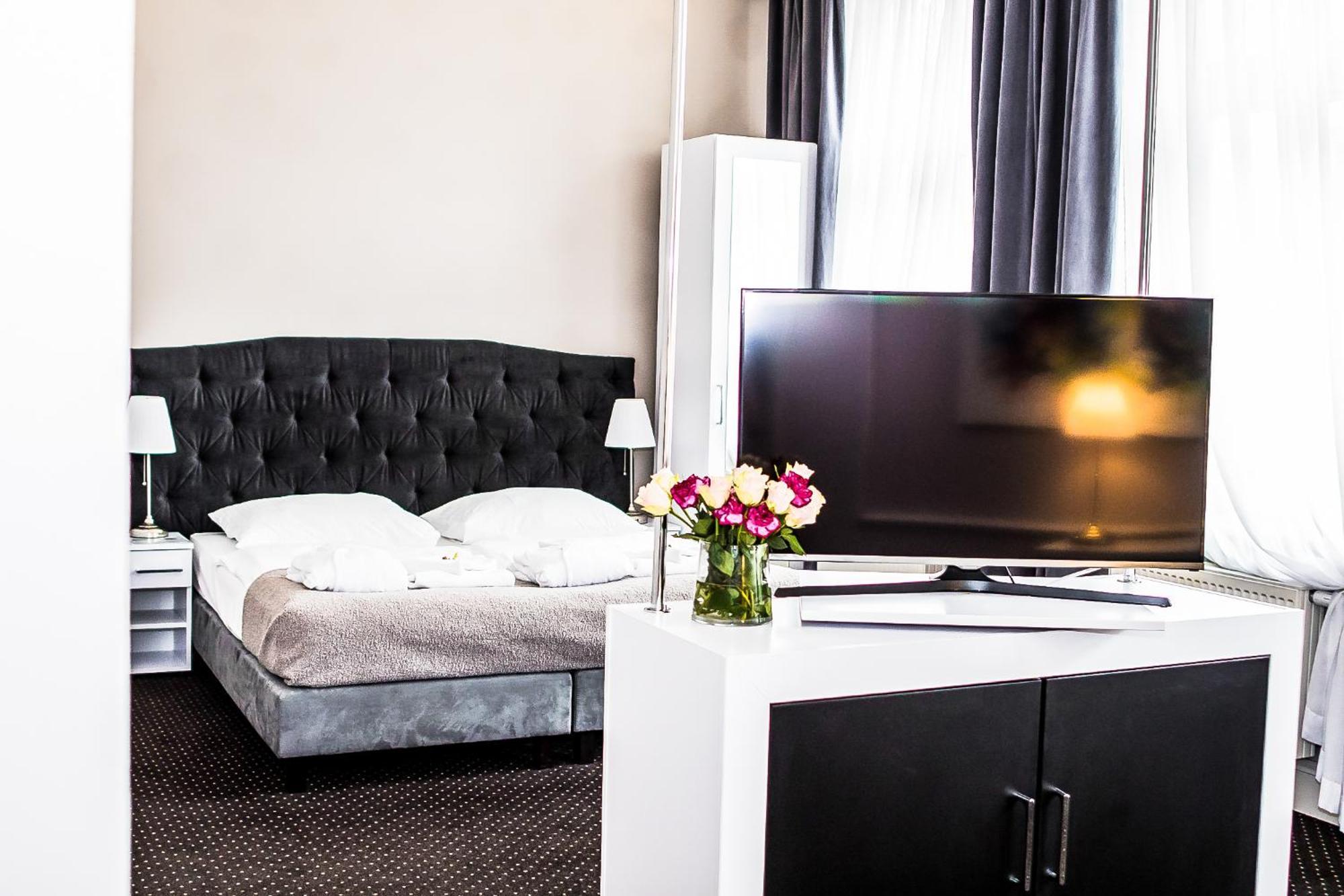 Aparthotel Platinum Apartamenty اينوفروسواف المظهر الخارجي الصورة