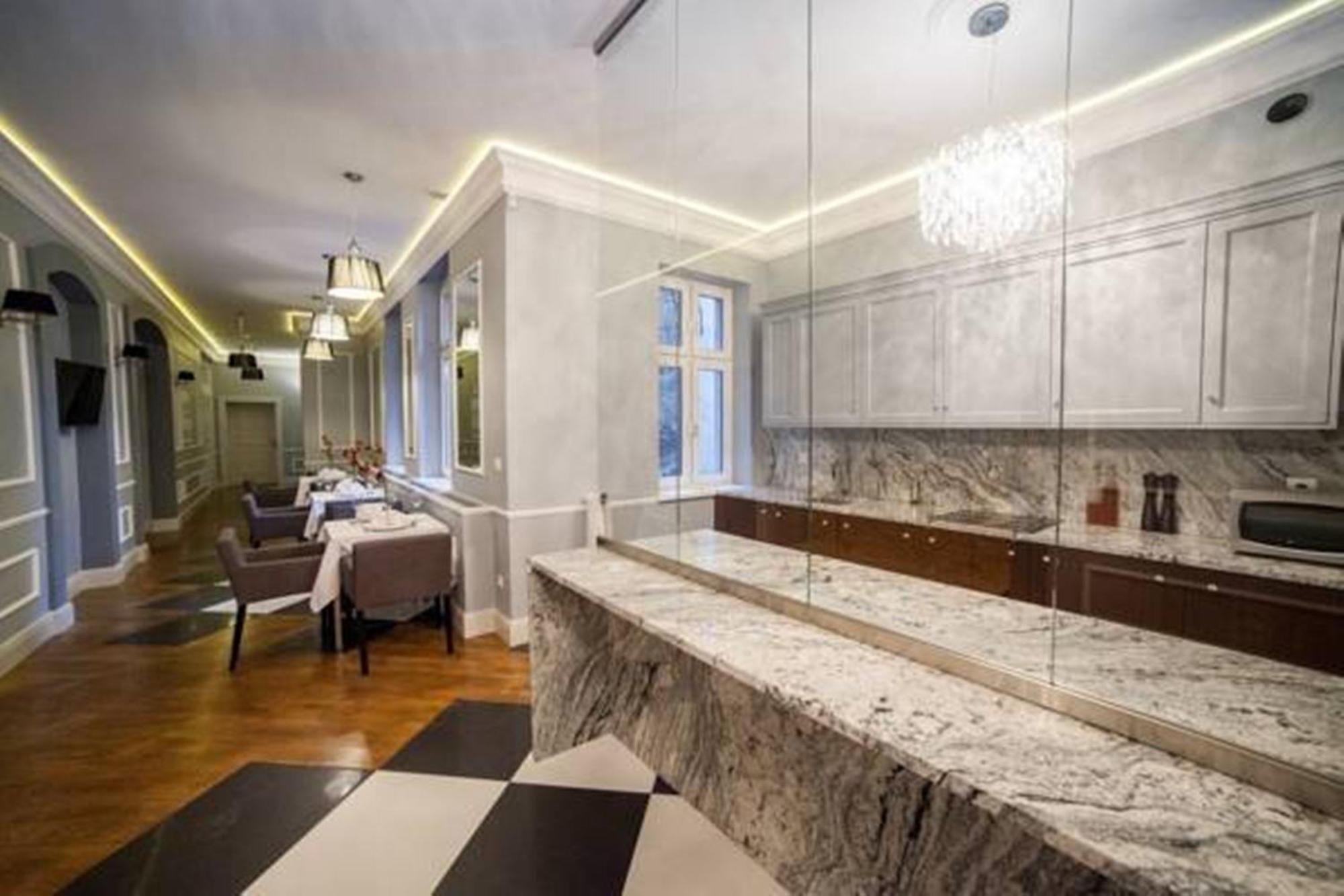 Aparthotel Platinum Apartamenty اينوفروسواف المظهر الخارجي الصورة